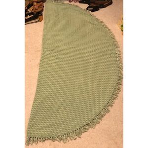 Green circle blanket/tablecloth